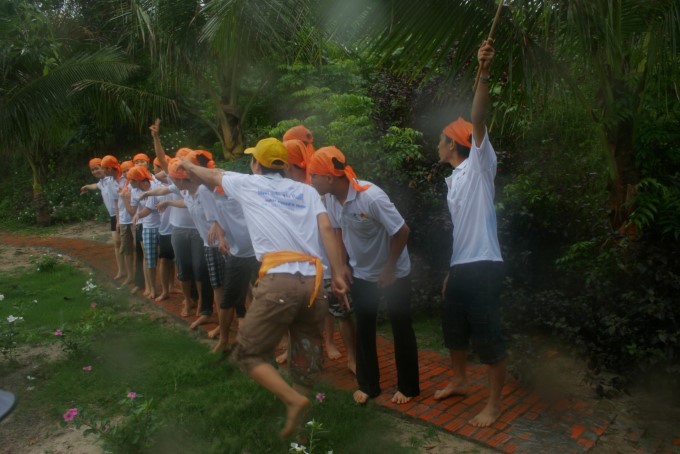 Teambuilding Thoát khỏi đảo hoang